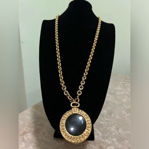 CHANEL NECKLACE WITH MAGNIFYING GLASS